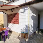 жасмин овчаровски плаж *