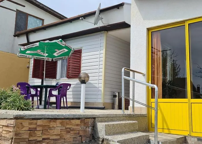 жасмин овчаровски плаж *